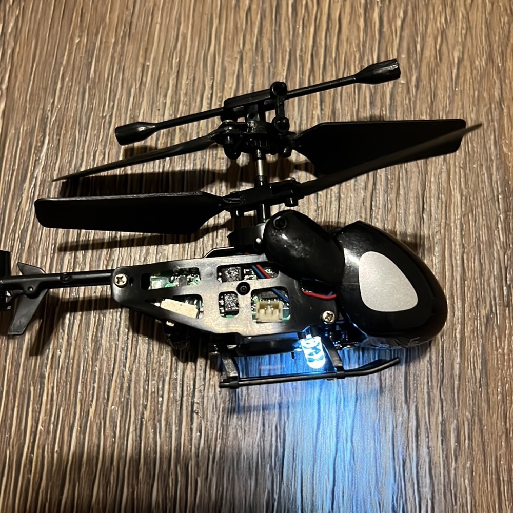 Mini helicopter - Picture 2 of 3